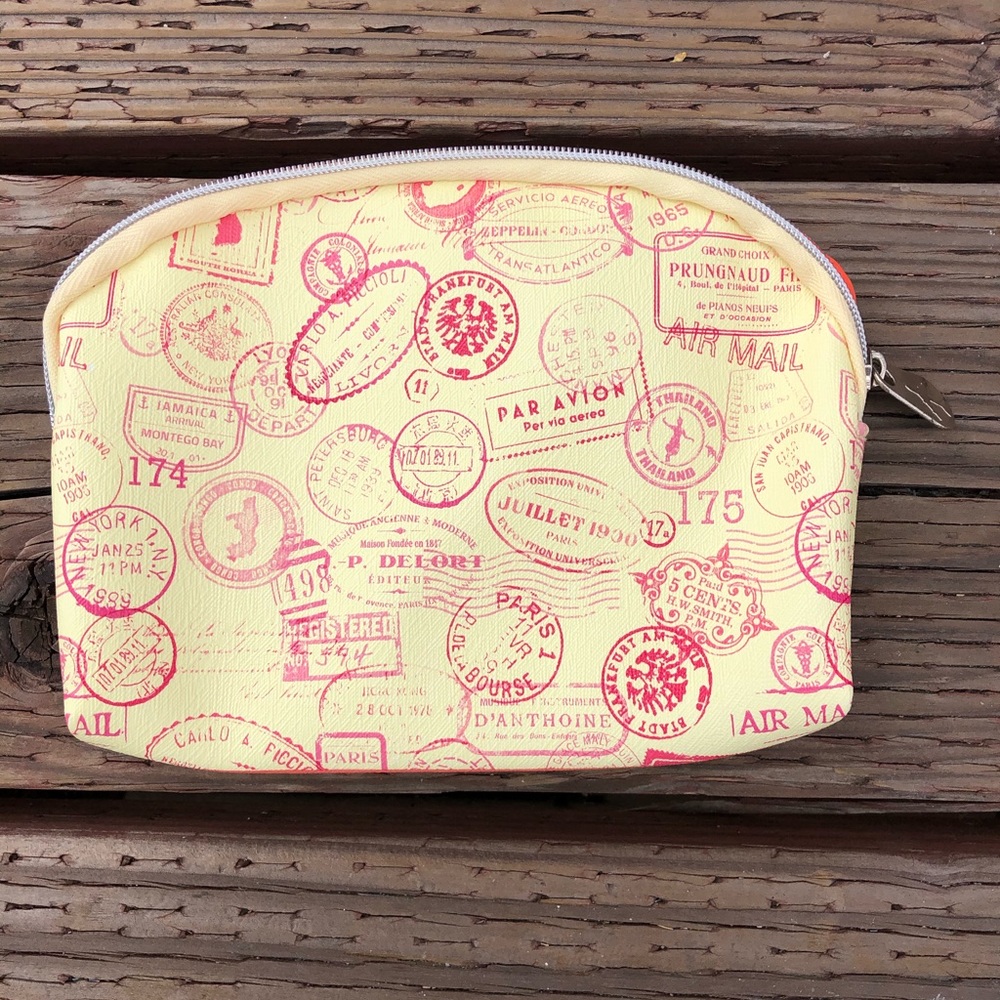 Ipsy bag - Picture 3 of 3